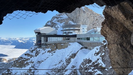 C4FAE7A4-BB95-4439-B2F8-046A333050BE 4 5005 c